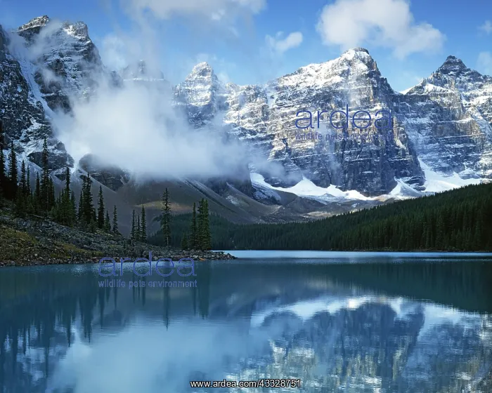 : Canada, Alberta, Banff National Park, Lake : Canada, Alberta, Banff National Park, Lake