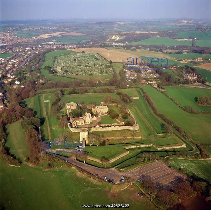 : Carisbrooke Castle, a historic motte-and-bailey : Carisbrooke Castle, a historic motte-and-bailey