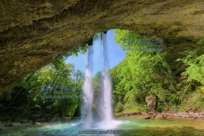 : Cascade de la Dorche, in the Bugey, Ain, France : Cascade de la Dorche, in the Bugey, Ain, France