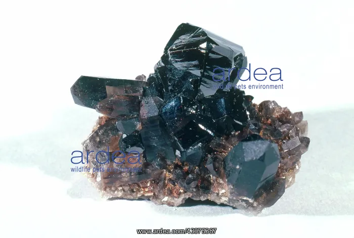 : Cassiterite : Cassiterite