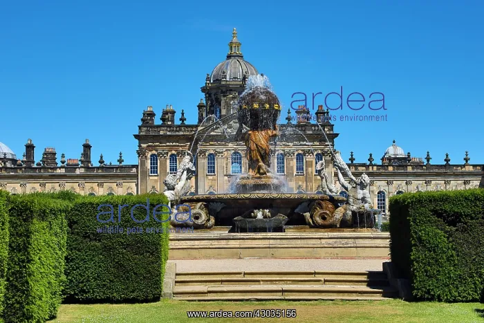 : Castle Howard stately home near York, North Yorkshire : Castle Howard stately home near York, North Yorkshire