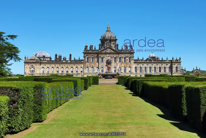: Castle Howard stately home near York, North Yorkshire : Castle Howard stately home near York, North Yorkshire