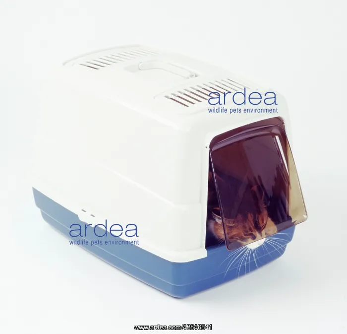  : CAT - Covered litter tray with door