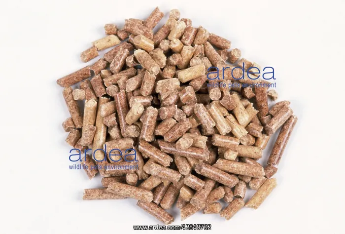  : Cat - hard pelted Cat litter