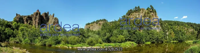 : Chapel and castle of Arlempdes, Les Plus Beaux Villages : Chapel and castle of Arlempdes, Les Plus Beaux Villages