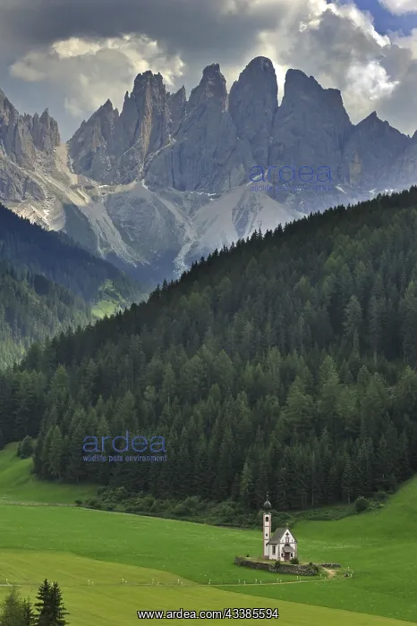 : The chapel Sankt Johann at Val di Funes, Villnnsstal : The chapel Sankt Johann at Val di Funes, Villnnsstal