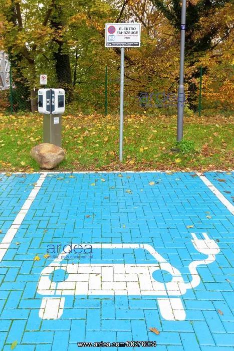 : Charging station : Charging station