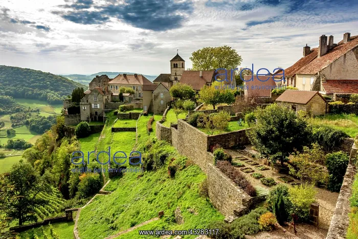 : Chateau-Chalon, Jura departement, Bourgogne-Franche-Comt&, x9 : Chateau-Chalon, Jura departement, Bourgogne-Franche-Comt&, x9