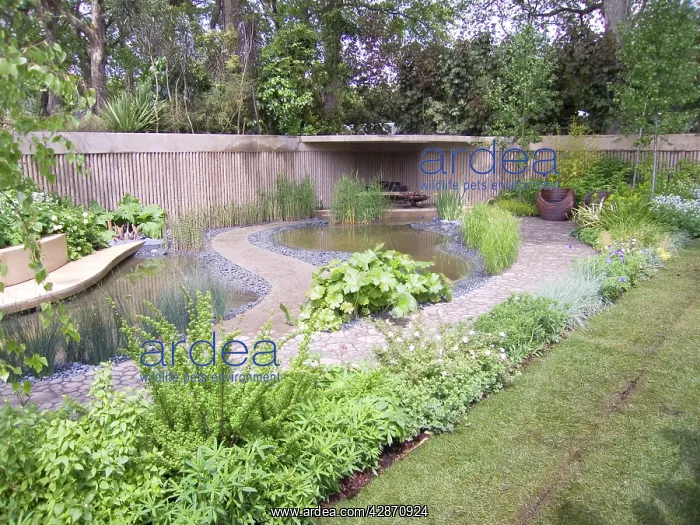 : Chelsea Flower Show 2006 - show garden with tidal : Chelsea Flower Show 2006 - show garden with tidal