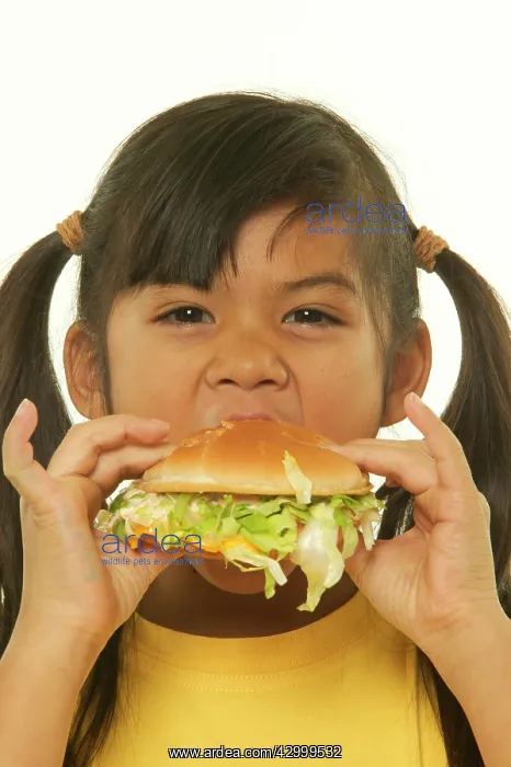  : Child - girl eating burger