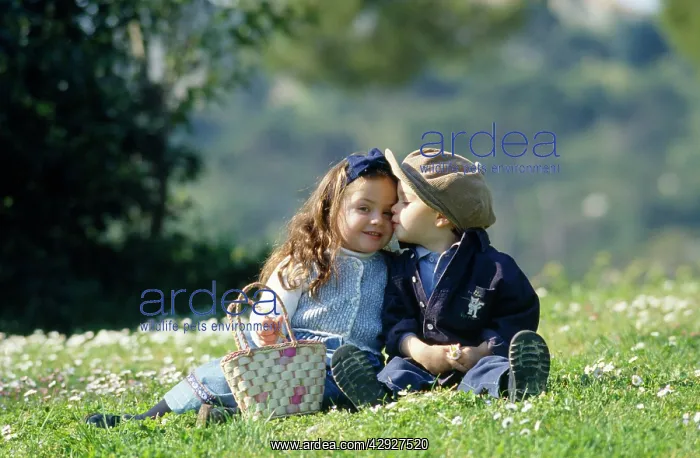  : CHILDREN - CUTE
