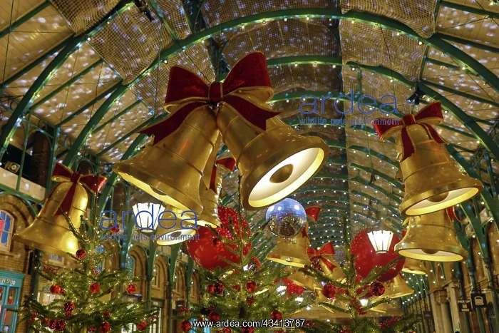 : Christmas Decorations in Covent Garden, London, England : Christmas Decorations in Covent Garden, London, England