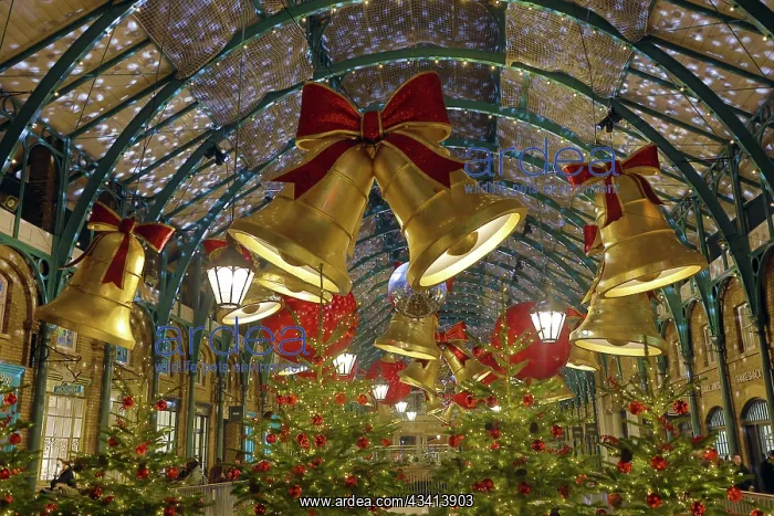 : Christmas Decorations in Covent Garden, London, England : Christmas Decorations in Covent Garden, London, England
