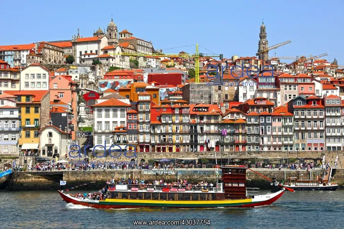 : The city of Porto and the River Douro, Portugal : The city of Porto and the River Douro, Portugal