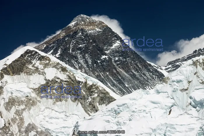 : The classic view of Mount Everest, known in Tibet : The classic view of Mount Everest, known in Tibet