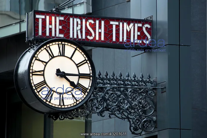 : Clock on the editorial office and administration : Clock on the editorial office and administration