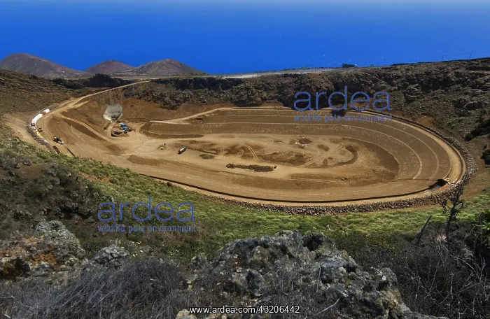 : Construction of the upper water tank (year 2010) : Construction of the upper water tank (year 2010)