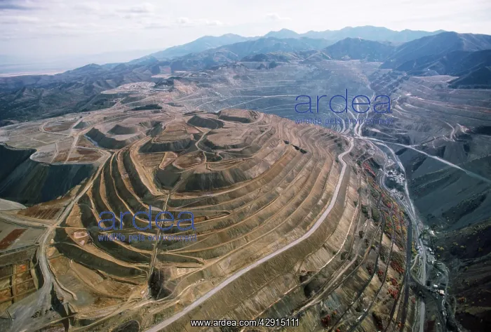 : COPPER Mine - Kennecott open pit, largest in Northern : COPPER Mine - Kennecott open pit, largest in Northern