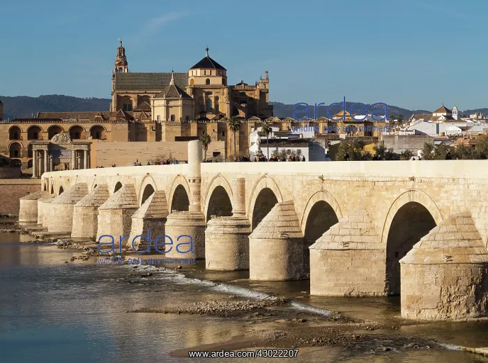 : Cordoba's Puente Romano : Cordoba's Puente Romano