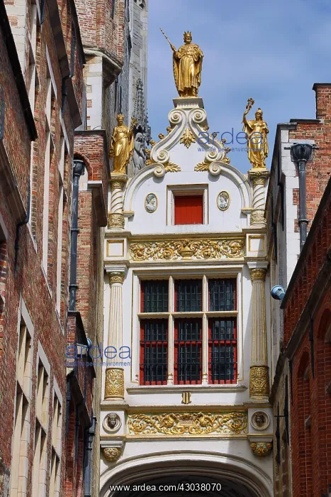 : Covered arch between the City Hall, the Stadhuis : Covered arch between the City Hall, the Stadhuis