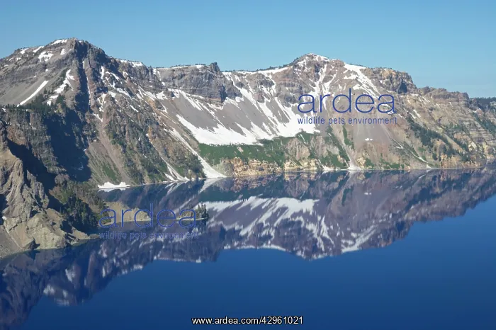 : Crater Lake, Caldera Rim and Phantom Ship : Crater Lake, Caldera Rim and Phantom Ship