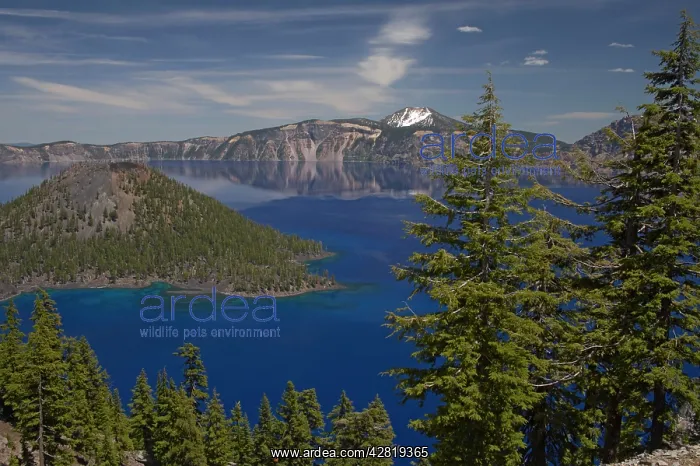  : Crater Lake showing Wizard Island (volcanic cone)Lake