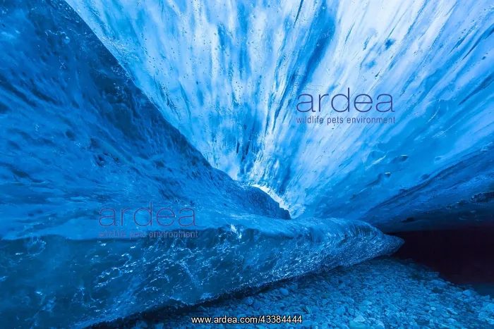 : The Crystal, natural ice cave in the BreiEamerkurjnkull : The Crystal, natural ice cave in the BreiEamerkurjnkull