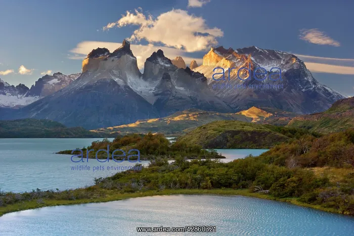: Cuernos del Paine - mountain scenery encompassing : Cuernos del Paine - mountain scenery encompassing