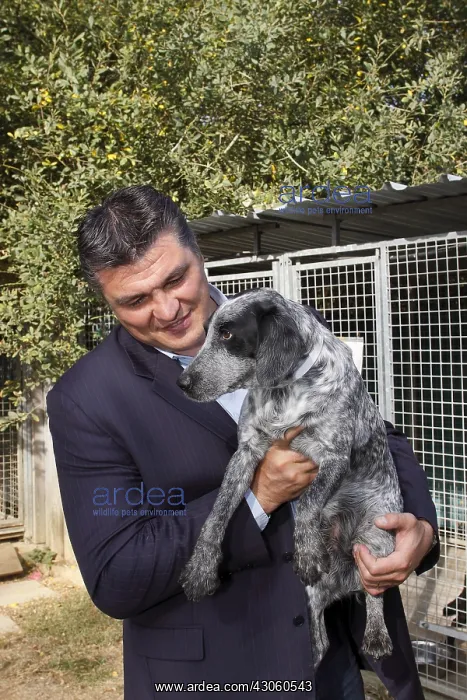 : David Douillet visiting A.S.P.C.A shelter of Plaisir : David Douillet visiting A.S.P.C.A shelter of Plaisir