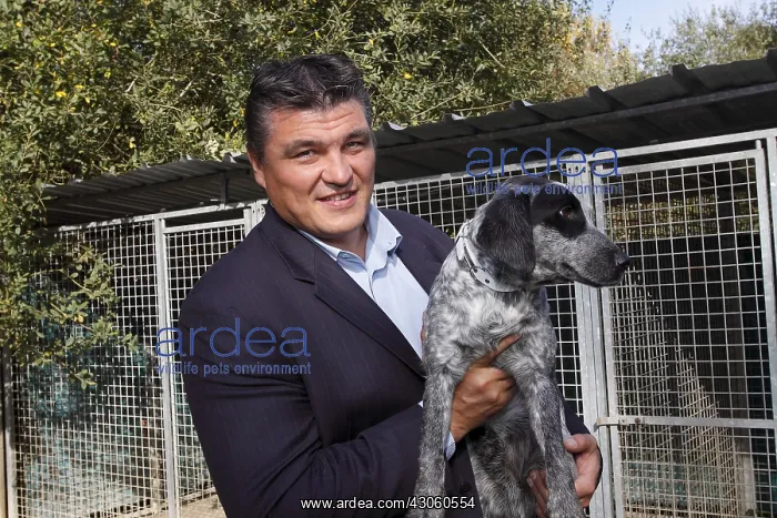 : David Douillet visiting A.S.P.C.A shelter of Plaisir : David Douillet visiting A.S.P.C.A shelter of Plaisir