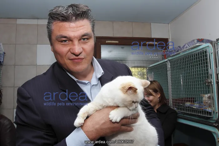  : David Douillet visiting A.S.P.C.A shelter of Plaisir