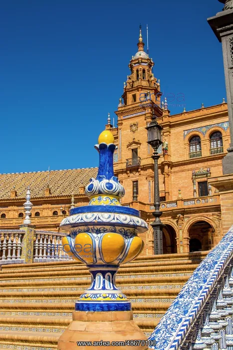 : Decorative ceramics and tile work, Plaza De Espana, Seville : Decorative ceramics and tile work, Plaza De Espana, Seville