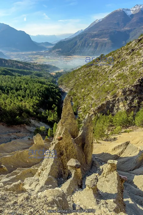  : The Demoiselles of Merdane, Region of Guillestre
