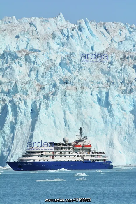 : Denmark. Greenland. West coast. The Sea Explorer : Denmark. Greenland. West coast. The Sea Explorer