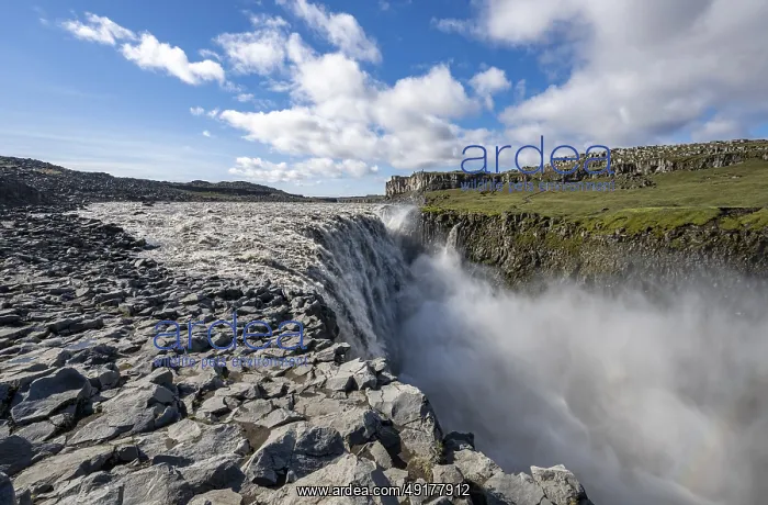 : Dettifoss waterfall, Jokulsargljufur National Park : Dettifoss waterfall, Jokulsargljufur National Park