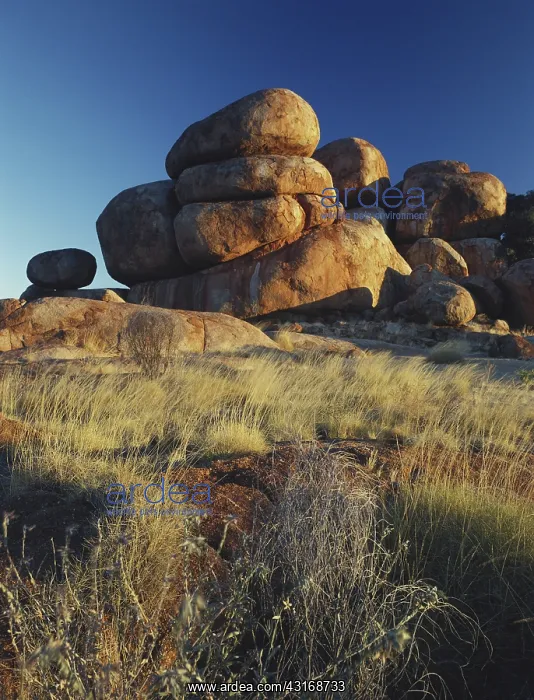  : Devils Marbles