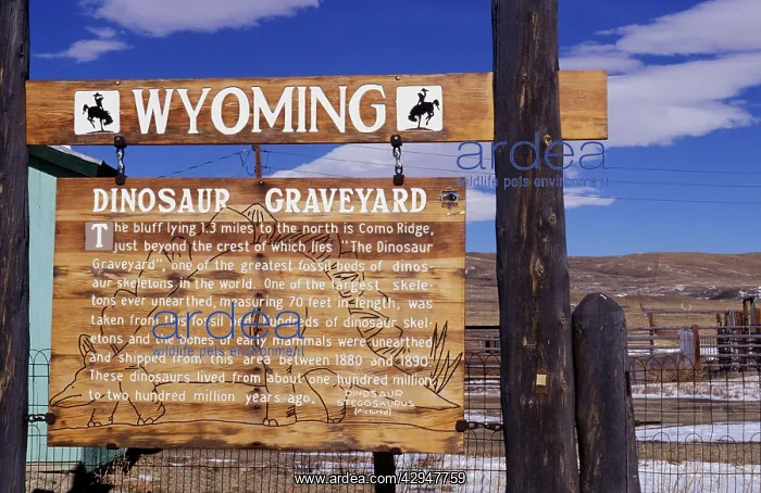 : Dinosaur sites: Como Bluff, Wyoming, USA