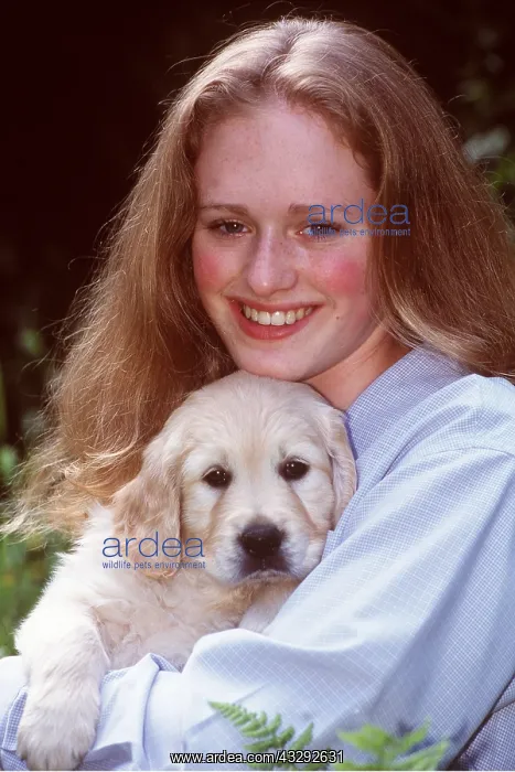  : DOG - PUPPY - GIRL CUDDLING