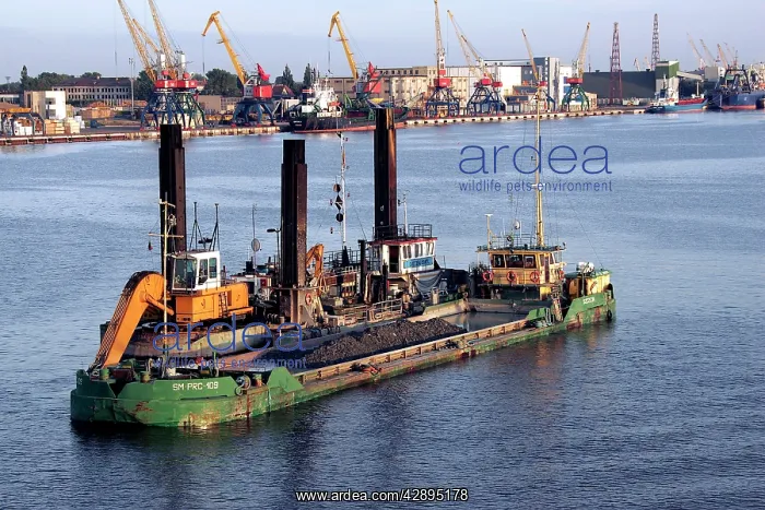: Dredger - port of Claipeda : Dredger - port of Claipeda