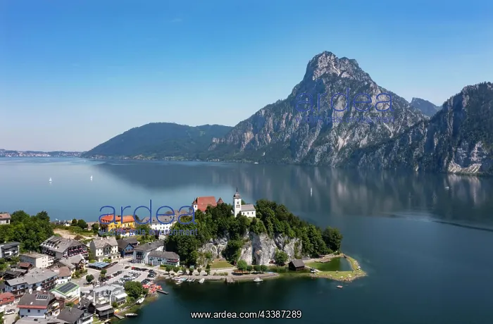 : Drone shot, panorama shot, Johannesberg Chapel, T : Drone shot, panorama shot, Johannesberg Chapel, T