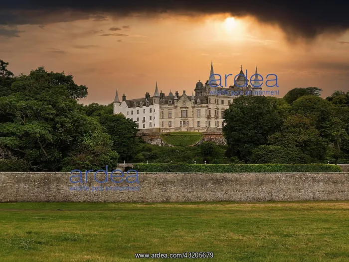 : Dunrobin Castle, Sunset, Golspie, Sutherland, Highlands : Dunrobin Castle, Sunset, Golspie, Sutherland, Highlands