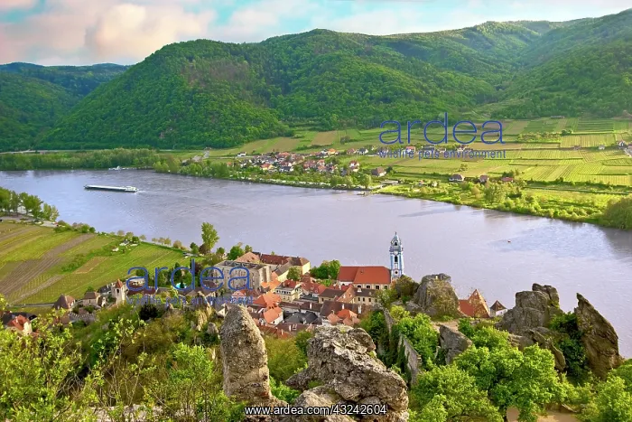  : Durnstein, Austria, Wachau Valley, Danube