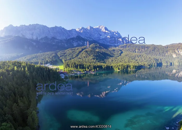 : Eibsee-Hotel, Eibsee lake with Wetterstein range : Eibsee-Hotel, Eibsee lake with Wetterstein range