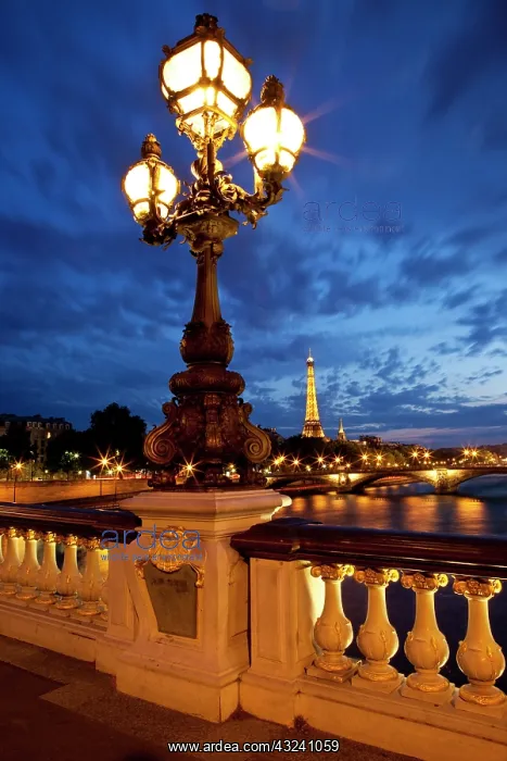 : Eiffel Tower, River Seine at dusk from Pont : Eiffel Tower, River Seine at dusk from Pont