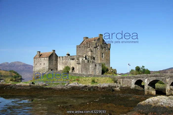 : Eilean Donan Castle, Scotland. The famous : Eilean Donan Castle, Scotland. The famous