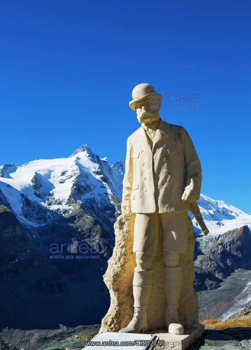 : Emperor Franz Josef statue in front of Groiglockener : Emperor Franz Josef statue in front of Groiglockener