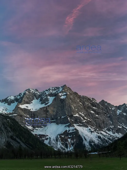 : Eng Valley, Karwendel mountain range, Austria : Eng Valley, Karwendel mountain range, Austria