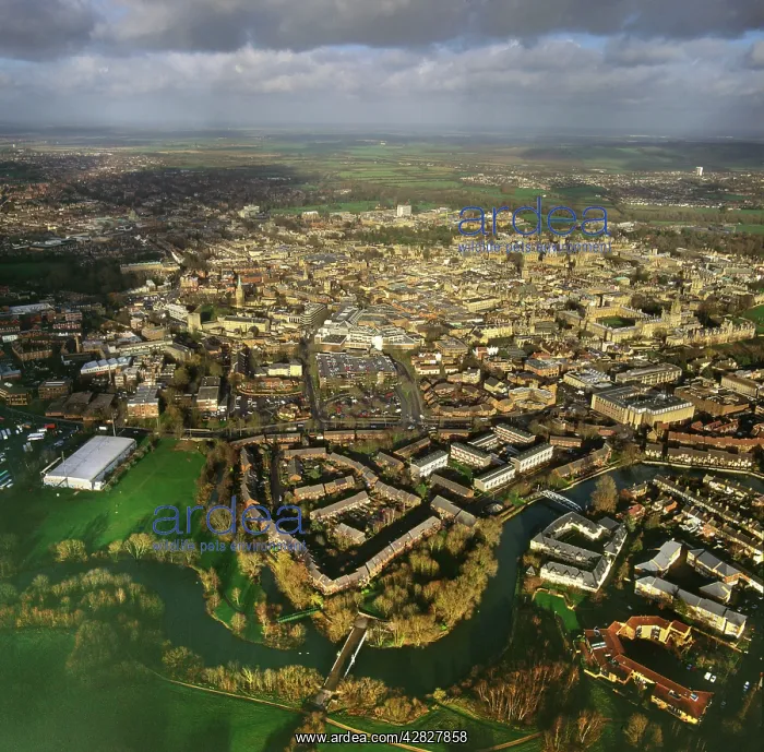 : England - Aerial view, Oxford and river Thames, Oxfordshire : England - Aerial view, Oxford and river Thames, Oxfordshire