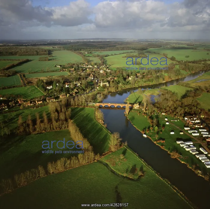 : England - Aerial view, River Thames at Clifton : England - Aerial view, River Thames at Clifton