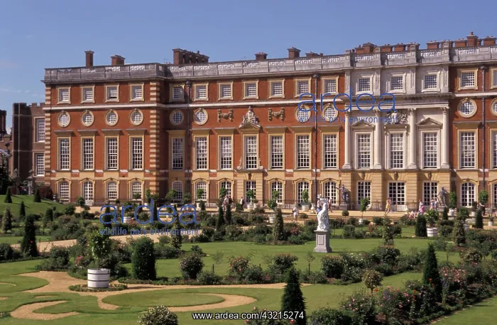 : England, Surrey, Hampton Court Palace. England : England, Surrey, Hampton Court Palace. England